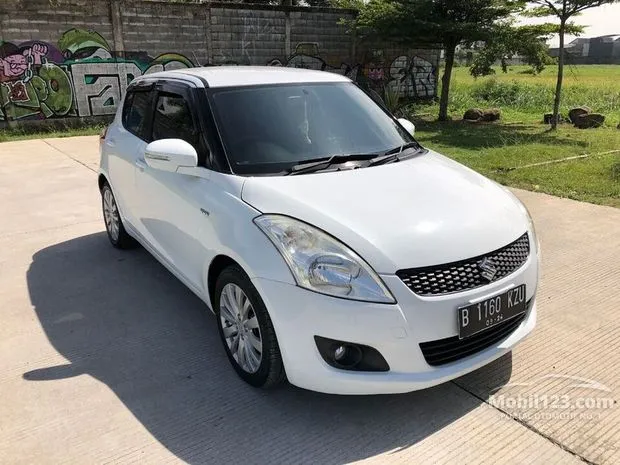 Detail Suzuki Swift Bekas Jogja Nomer 44