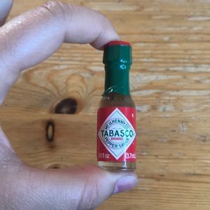Detail Tabasco Sauce Keychain Nomer 54