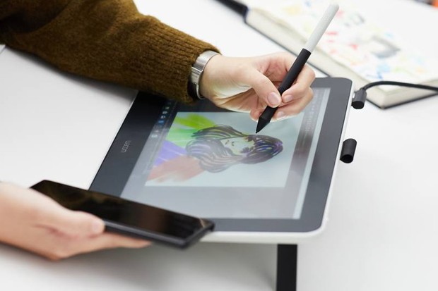 Detail Tablet Untuk Desain Grafis Nomer 8