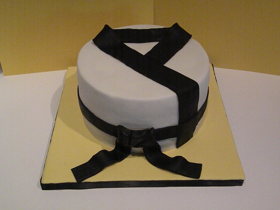 Detail Taekwondo Black Belt Cake Nomer 39