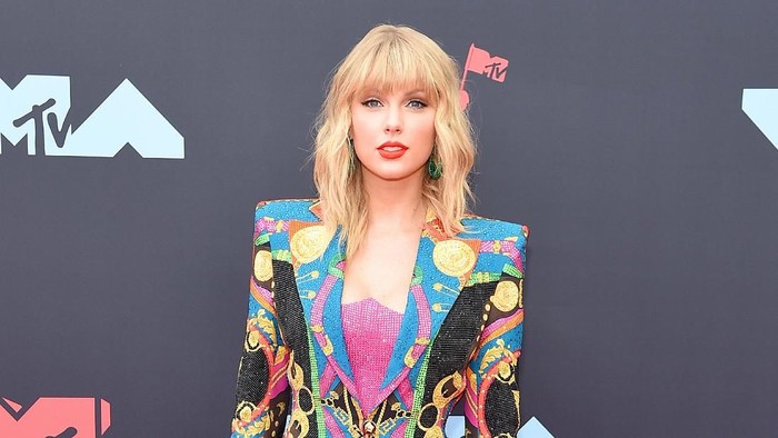 Detail Tanda Tangan Taylor Swift Nomer 36