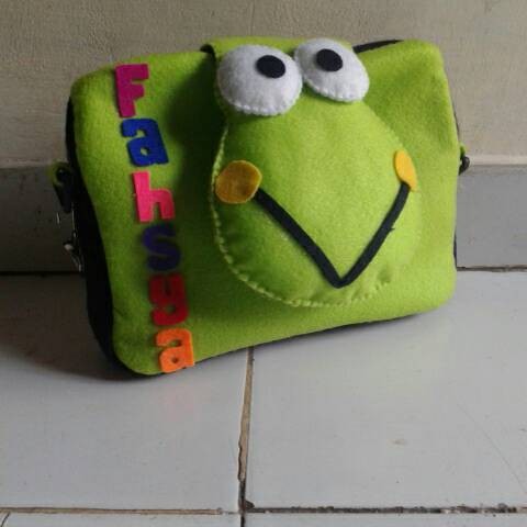 Detail Tas Keroppi Nomer 37