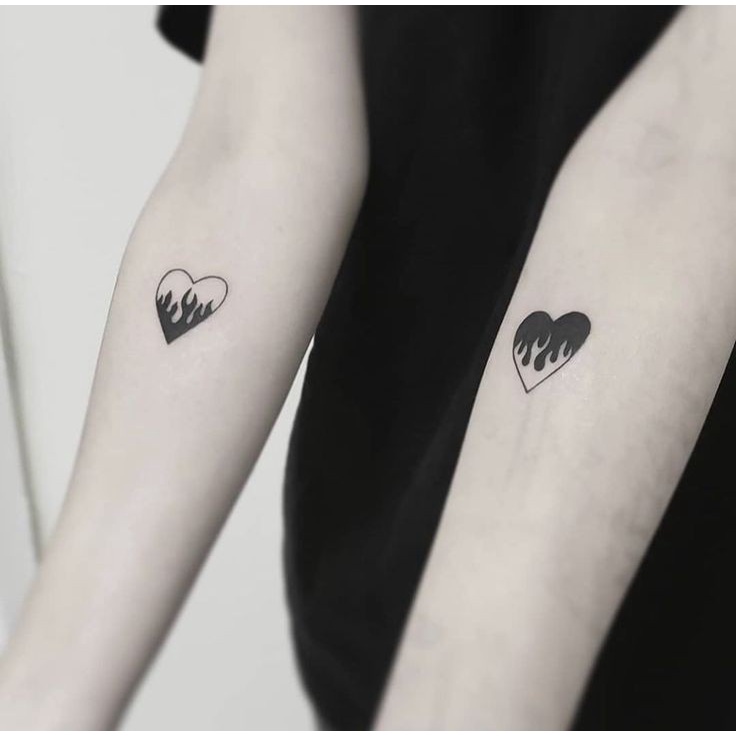 Detail Tato Aesthetic Api Nomer 18