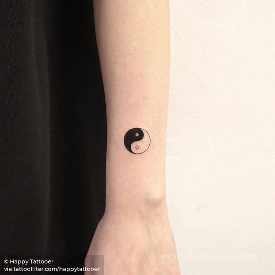 Detail Tato Yin Yang Nomer 6