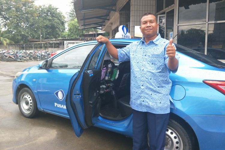 Detail Taxi Blue Bird Gratis Nomer 31