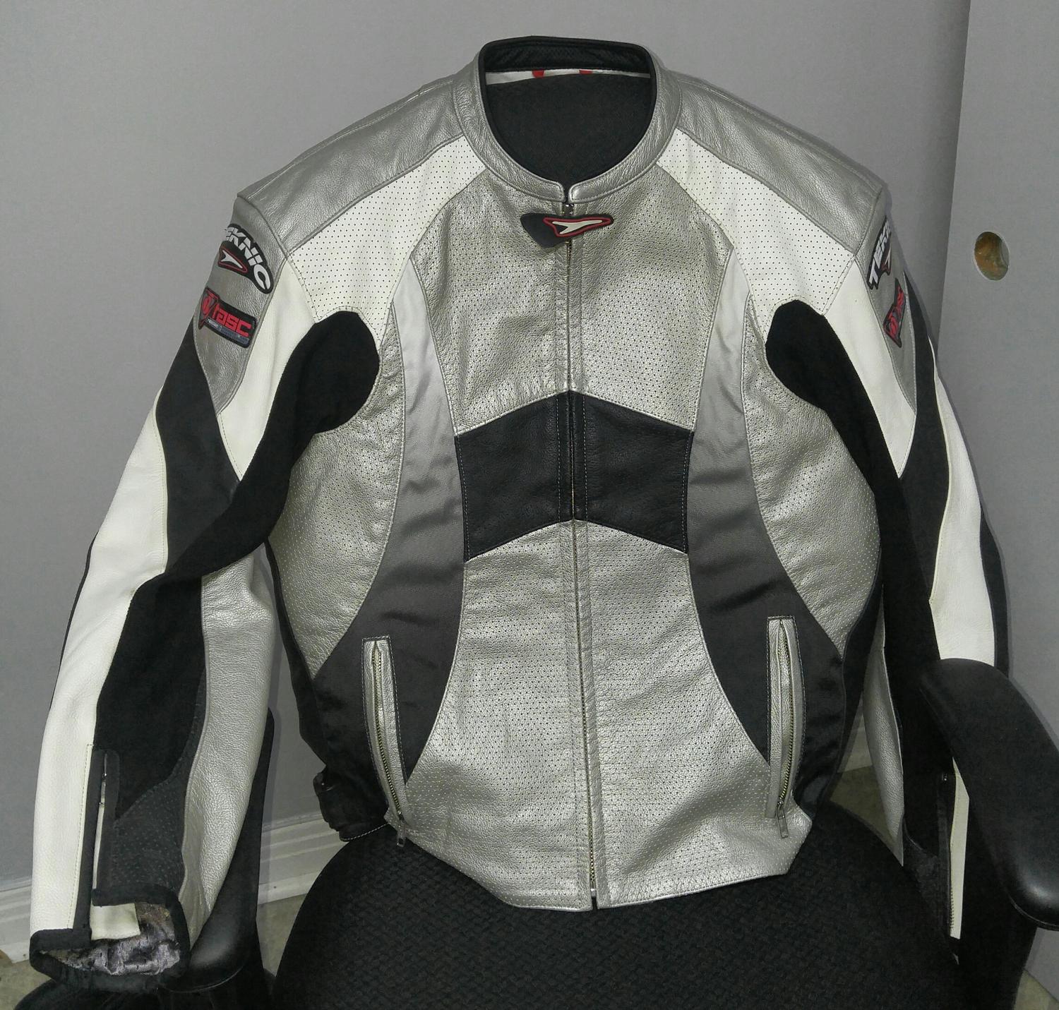 Detail Technic Leather Jacket Nomer 17