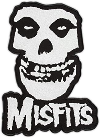 Detail Band With Skull Logo Nomer 17