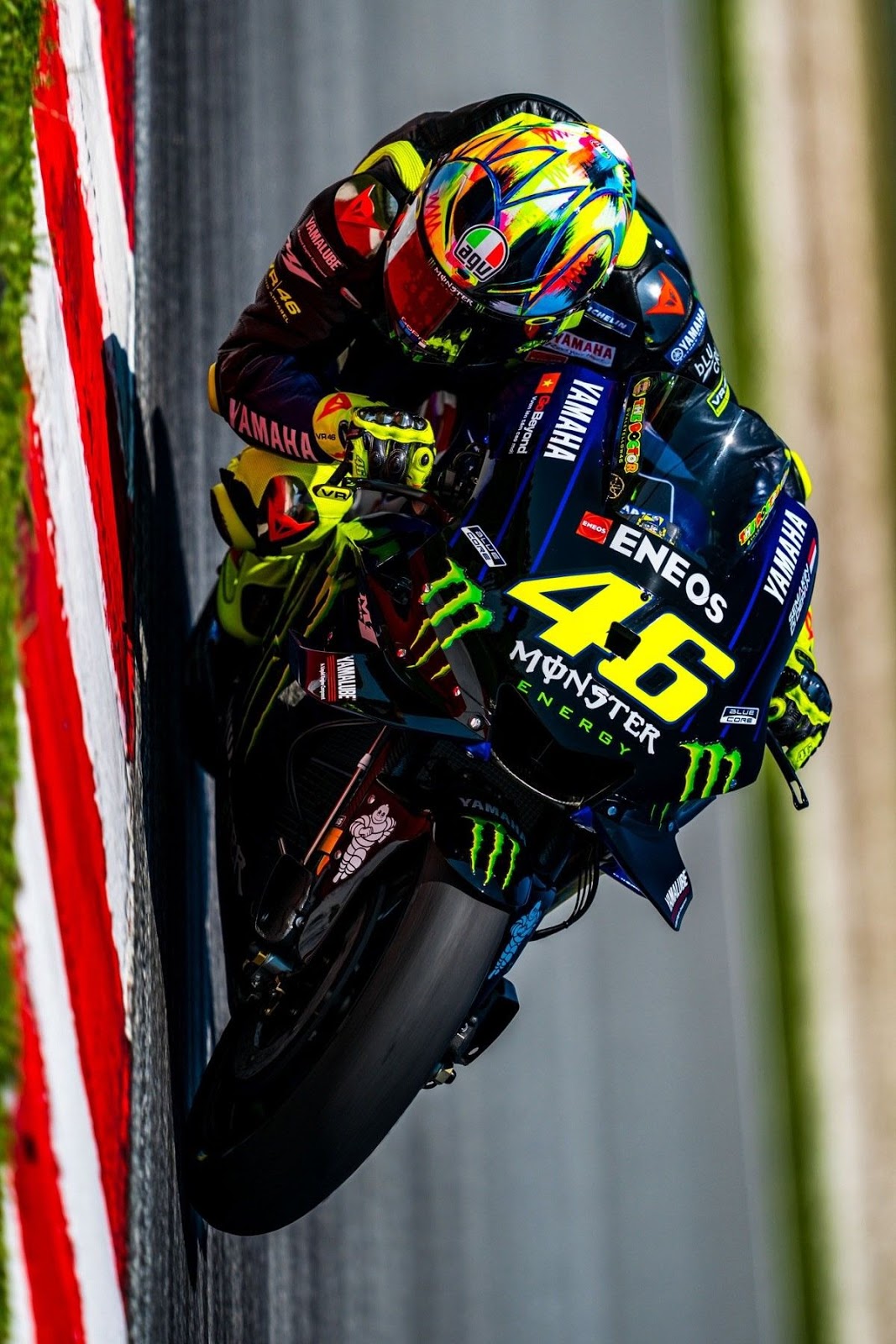 Detail Download Gambar Valentino Rossi Nomer 23