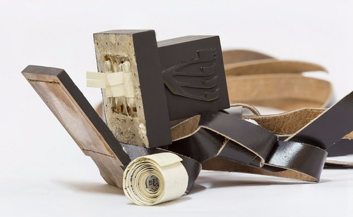 Detail Tefillin Definition Nomer 24