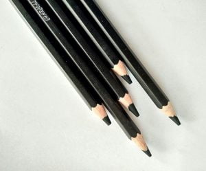 Detail Teknik Gambar Pensil Arang Yang Mudah Nomer 25