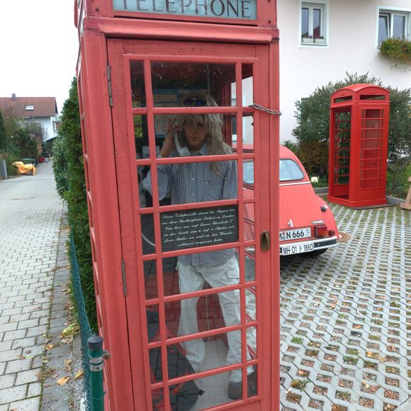 Detail Telephone Booth Photos Nomer 38