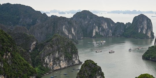 Detail Teluk Ha Long Nomer 21