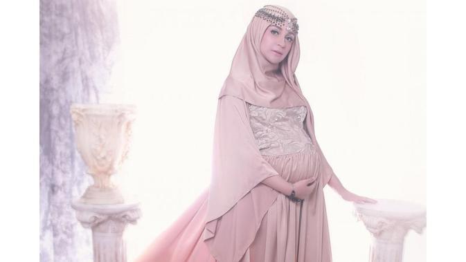 Detail Tema Foto Maternity Hijab Nomer 24