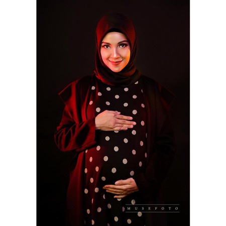 Detail Tema Foto Maternity Hijab Nomer 33