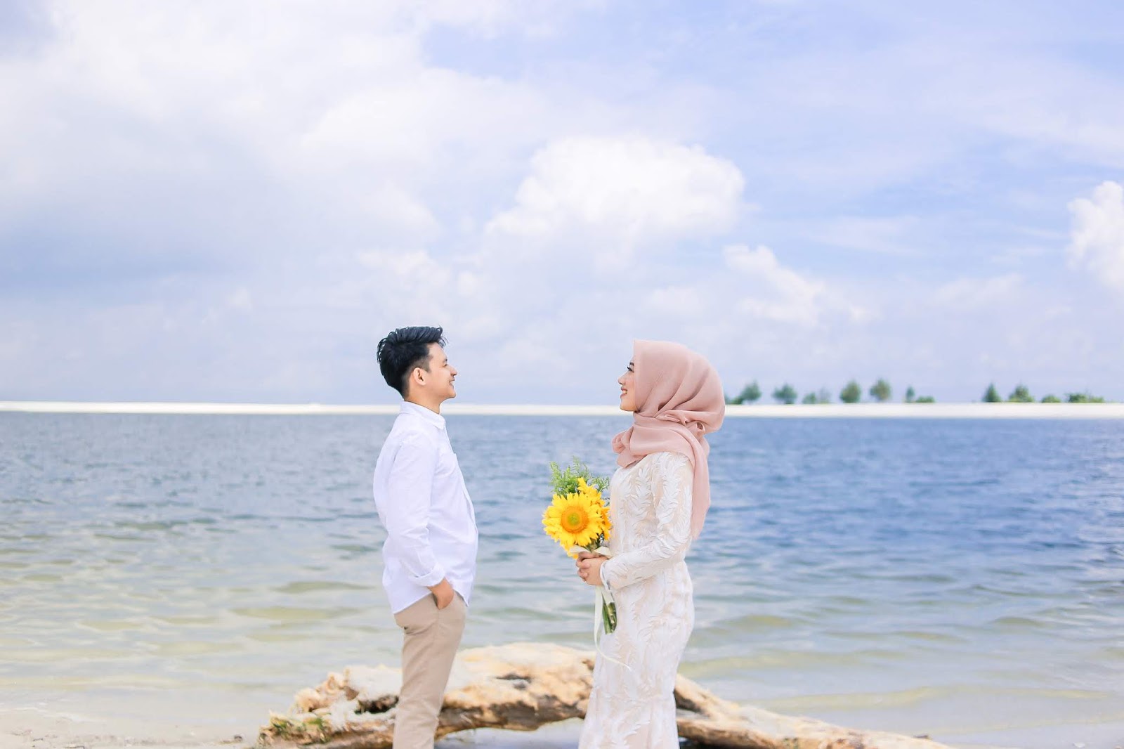 Detail Tema Foto Prewedding Casual Nomer 12