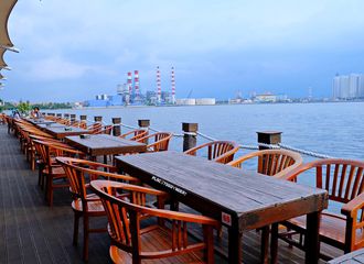 Detail Tempat Makan Dengan Pemandangan Indah Di Jakarta Nomer 16