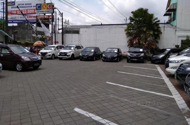 Detail Tempat Parkir Mobil Nomer 11