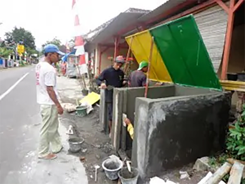 Detail Tempat Sampah Depan Rumah Nomer 29