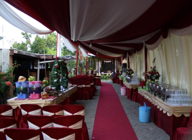 Detail Tenda Pernikahan Sederhana Di Rumah Nomer 39