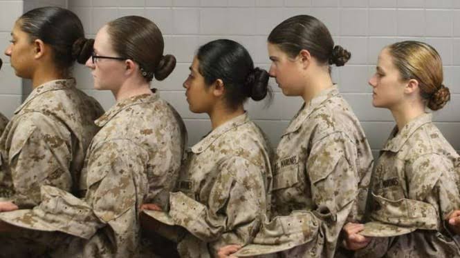 Detail Tentara Wanita Amerika Nomer 16