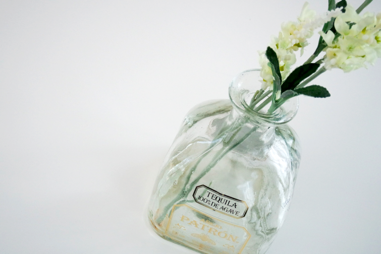 Detail Tequila Bottle Vase Nomer 18