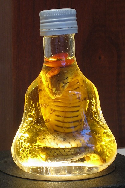 Tequila With Cobra In Bottle - KibrisPDR