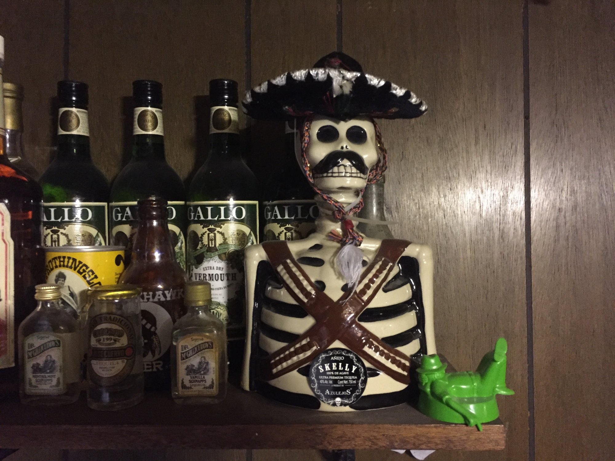 Detail Tequila With Skeleton On Bottle Nomer 40