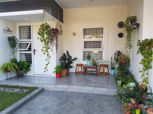 Detail Teras Rumah Asri Nomer 30