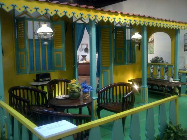 Detail Teras Rumah Betawi Nomer 31