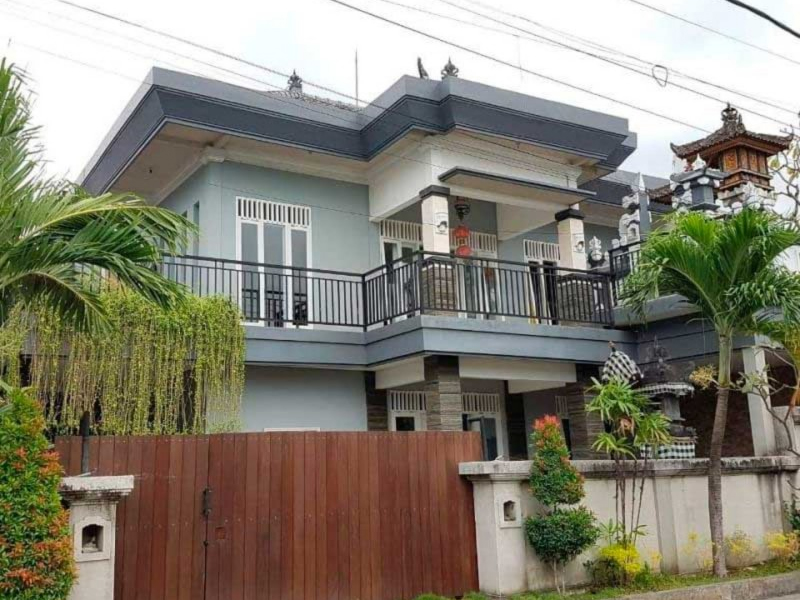 Detail Teras Rumah Tingkat Nomer 26