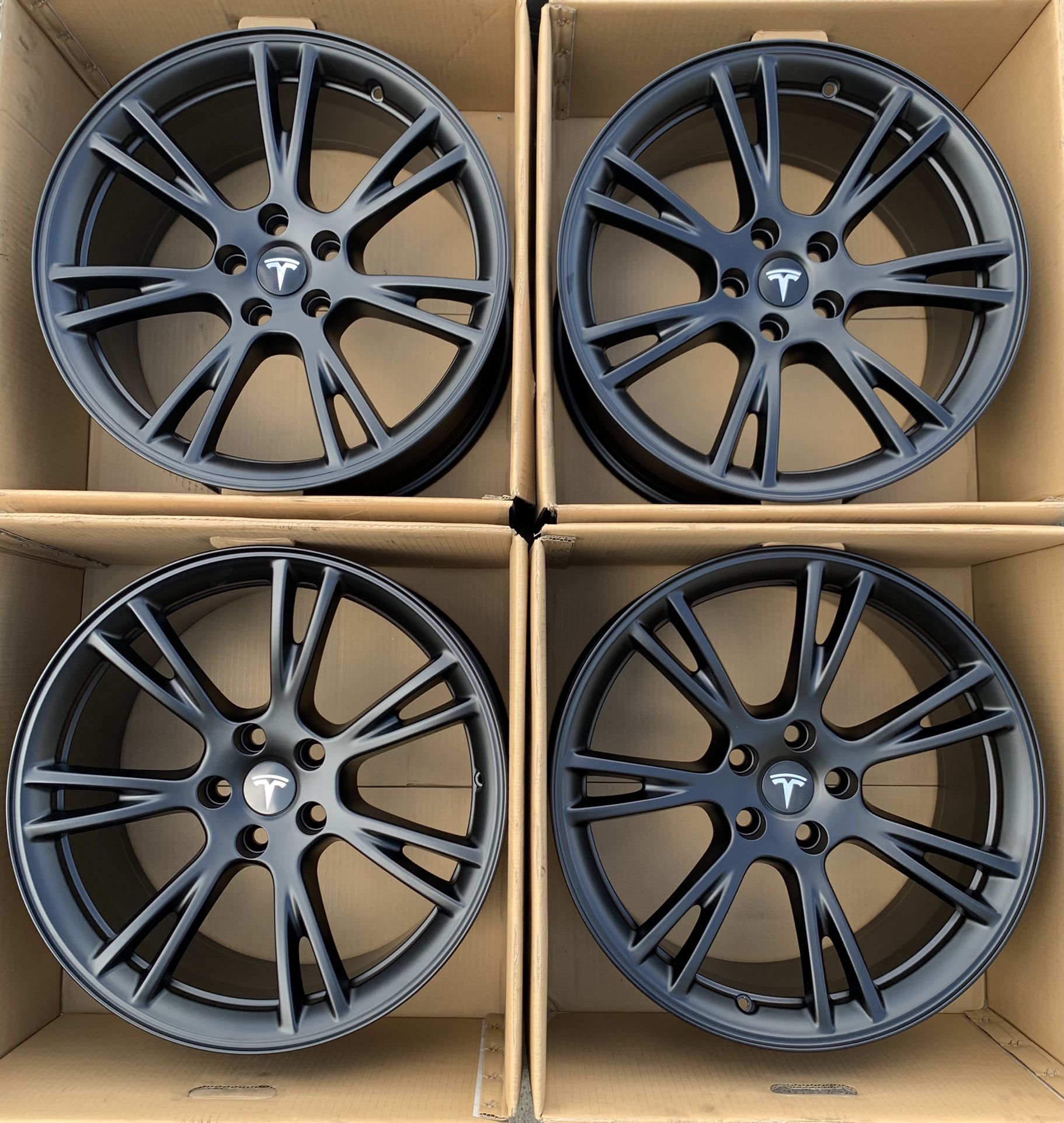 Detail Tesla Gemini Wheels Black Nomer 44