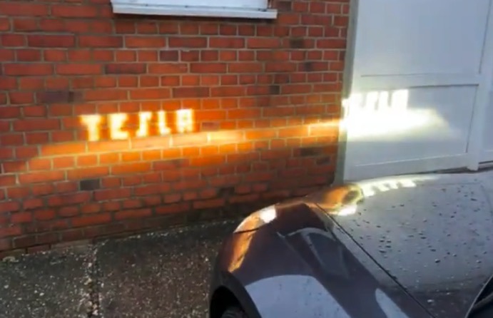 Detail Tesla Logo 2021 Nomer 19