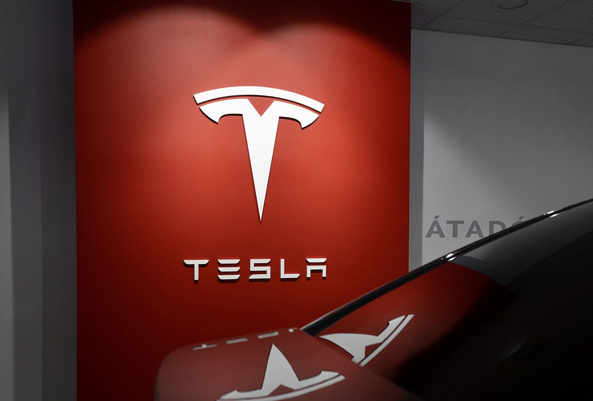 Detail Tesla Logo 2021 Nomer 53