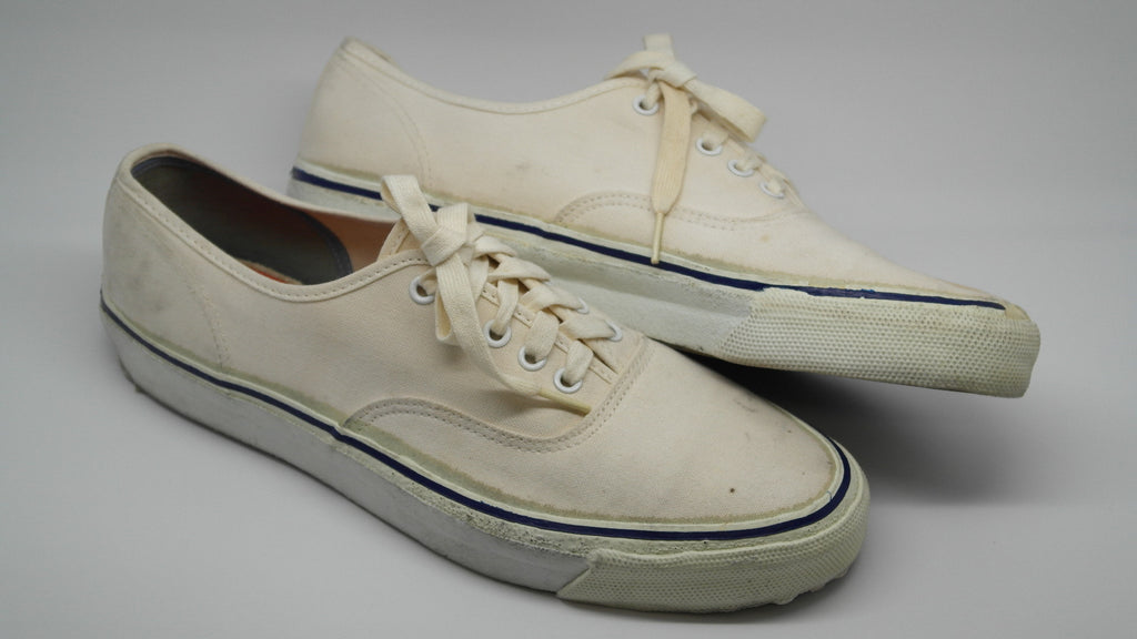 Detail The First Vans Shoes Nomer 22
