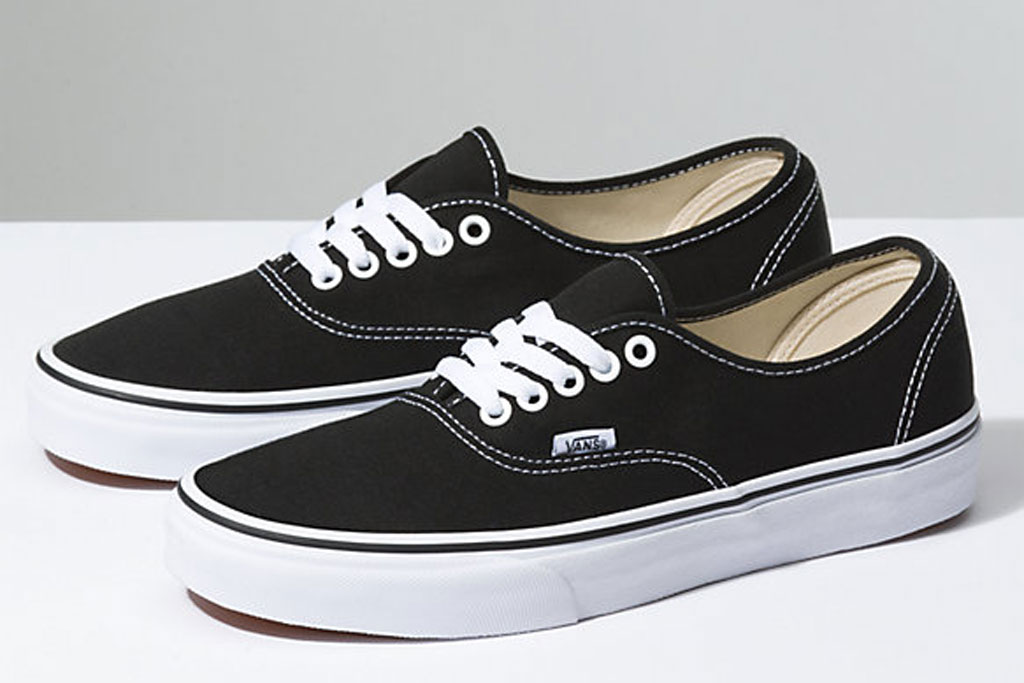 Detail The First Vans Shoes Nomer 48