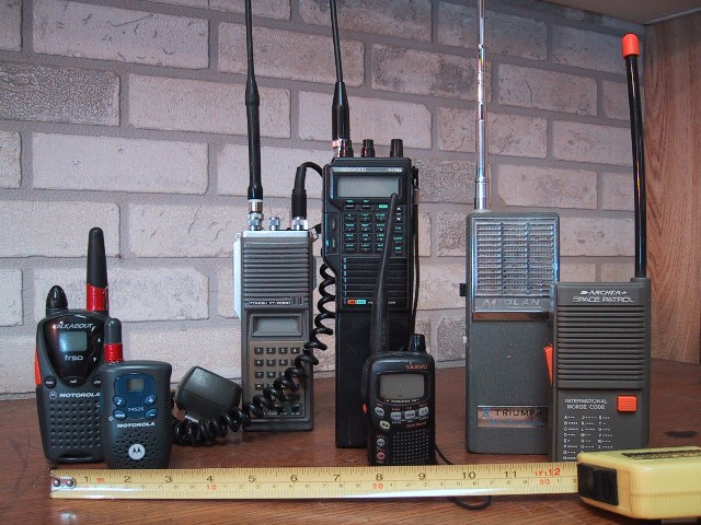 Detail The First Walkie Talkie Nomer 6