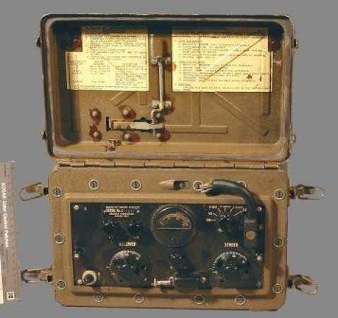 Detail The First Walkie Talkie Nomer 17