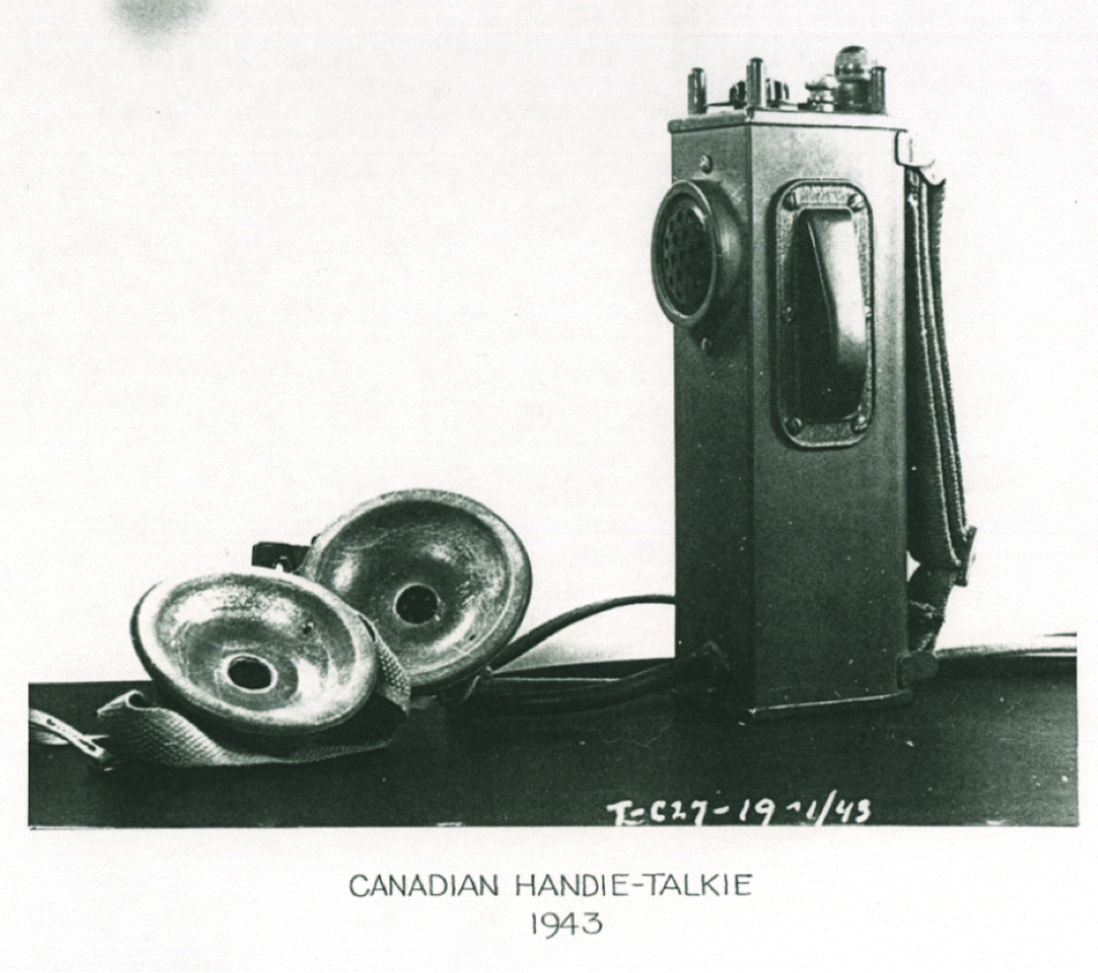Detail The First Walkie Talkie Nomer 2