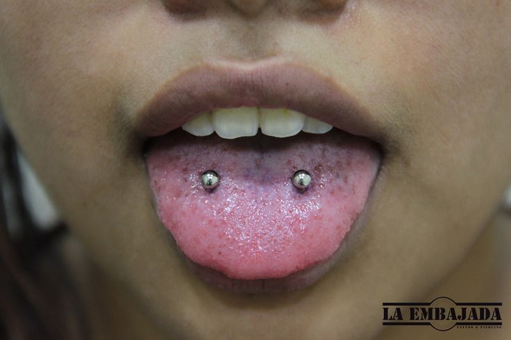 Detail The Scoop Tongue Piercing Nomer 31