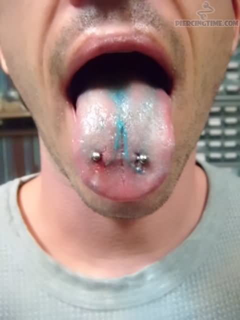 Detail The Scoop Tongue Piercing Nomer 36