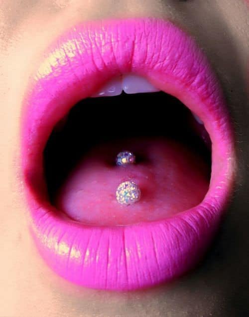 Detail The Scoop Tongue Piercing Nomer 39