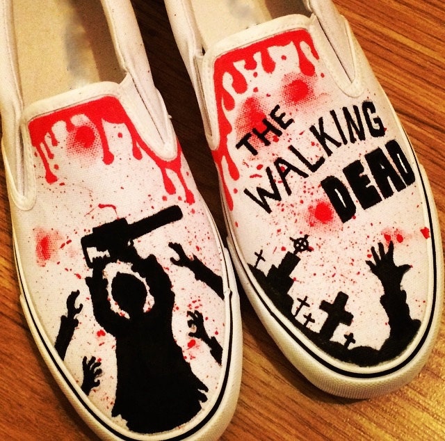 Detail The Walking Dead Shoes Converse Nomer 15