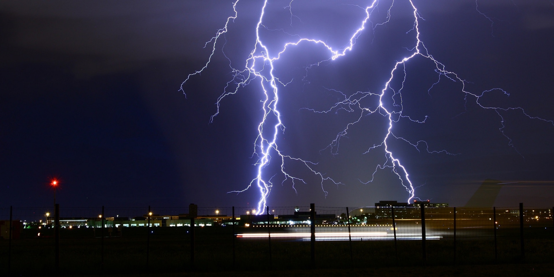 Detail Thunder And Lightning Images Nomer 25