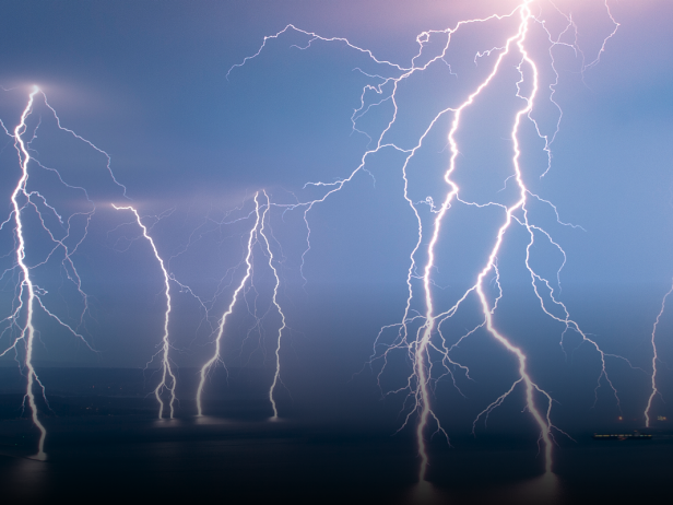 Detail Thunder And Lightning Images Nomer 36