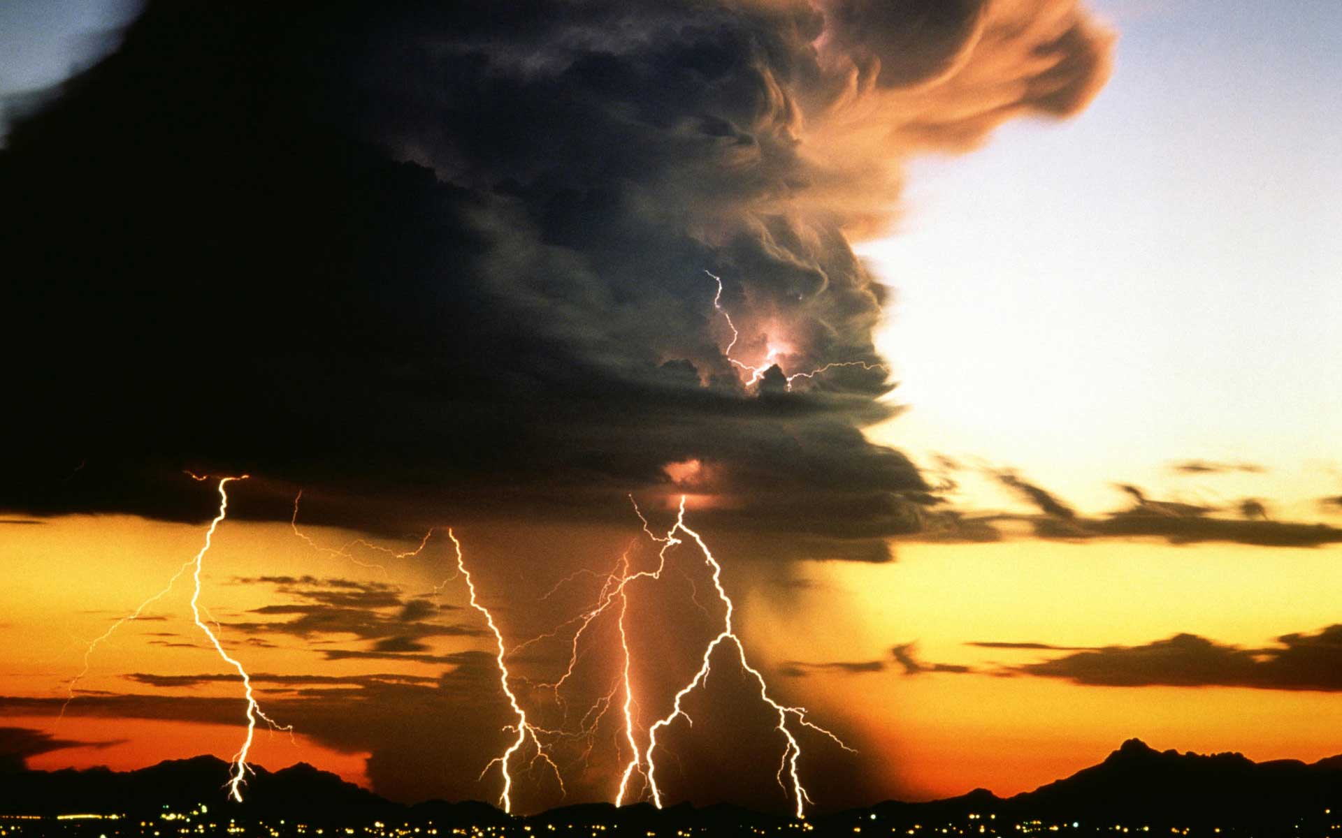 Detail Thunderstorm Live Wallpaper Nomer 31