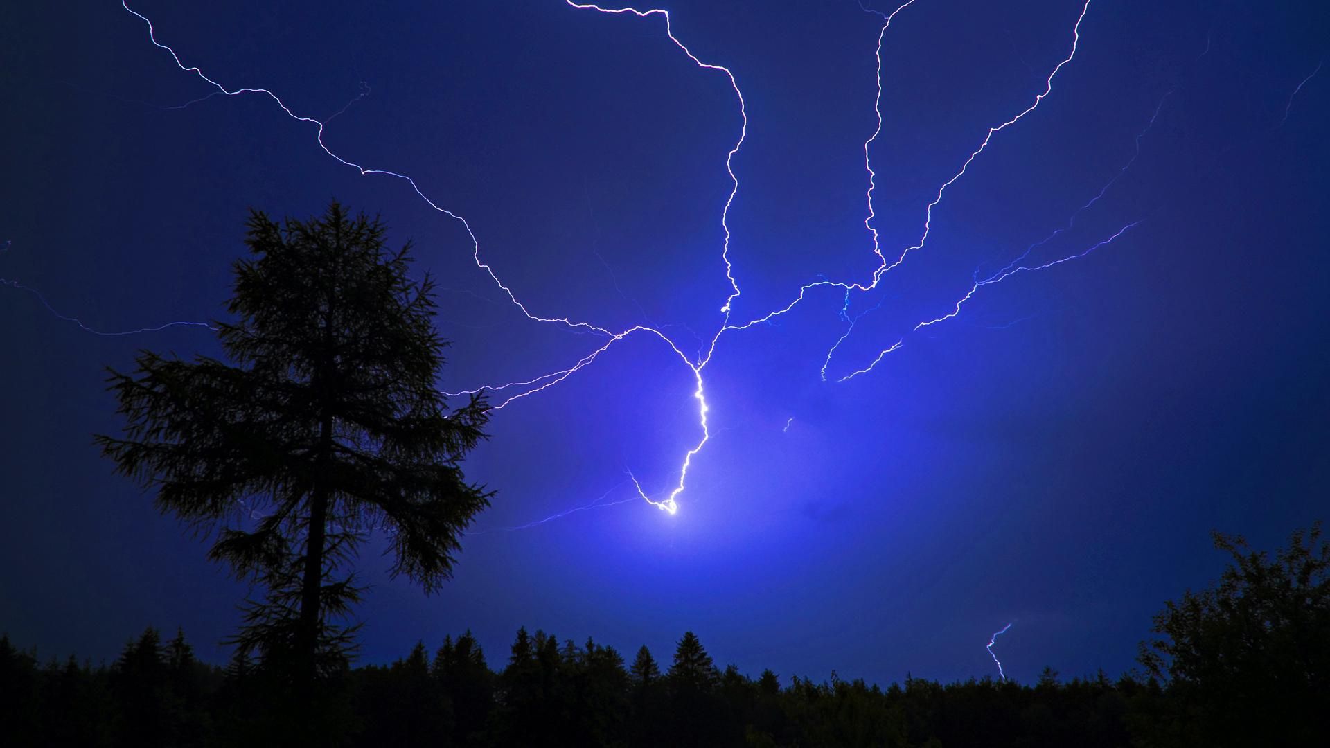 Detail Thunderstorm Live Wallpaper Nomer 10