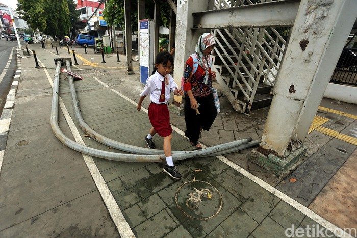 Detail Tiang Lampu Jalan Kampung Nomer 44