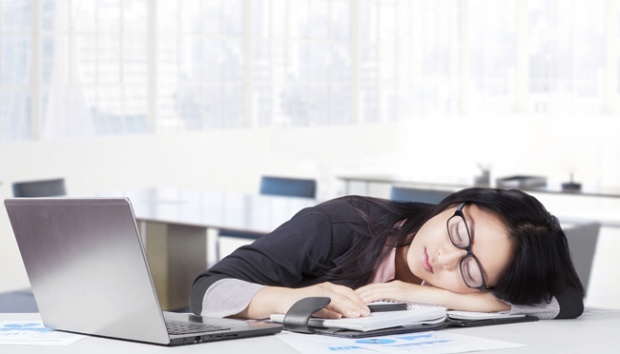 Detail Tidur Sambil Duduk Nomer 15