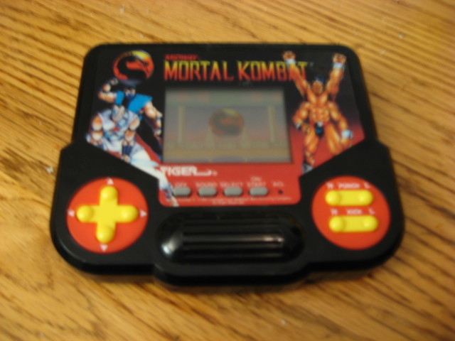Detail Tiger Electronics Mortal Kombat Nomer 11