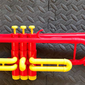 Detail Tiger Plastic Trumpet Nomer 30